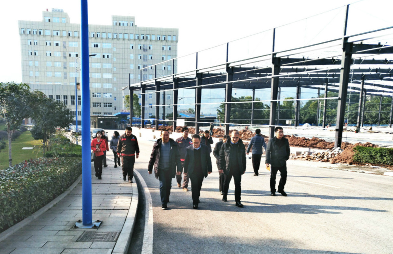 大渡口區(qū)副區(qū)長(zhǎng)蒞臨勤牛調(diào)研指導(dǎo) 大渡口區(qū)副區(qū)長(zhǎng)蒞臨勤牛調(diào)研指導(dǎo)