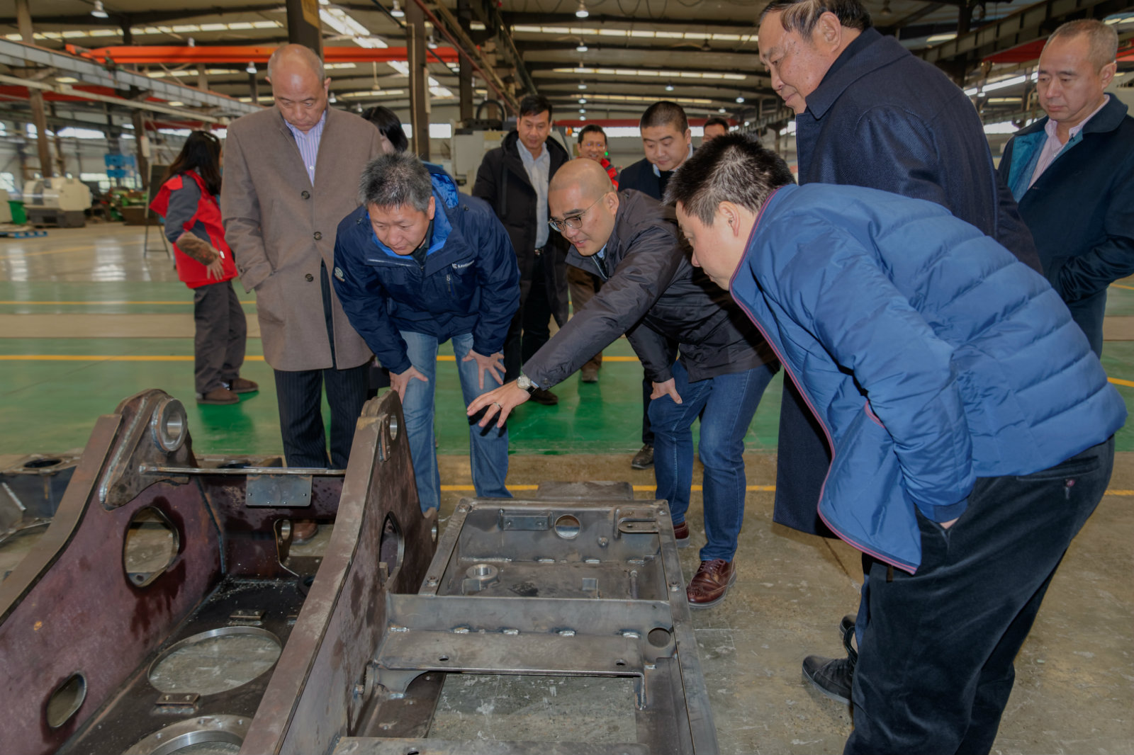 廣西柳工機械股份有限公司總裁黃海波一行到重慶勤牛考察交流